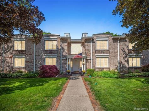 Condos for sale in bloomfield hills mi. 2 Beds. 2.5 Baths. 1,326 Sq Ft. 41350 Woodward Ave Unit 1, Bloomfield Hills, MI 48304. Introducing a charming 2-bed, 2.1-bath condominium nestled within the tranquil confines of Hatherly Condo. This property boasts a private entry and is the only unit with attached garage ensuring a sense of exclusivity and security. 