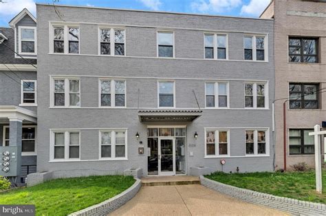 1,206 Sq. Ft. 617 Atlantic St SE, Washington, DC 20032. (202) 243-7700. Cheap Home for Sale in Washington, DC: Welcome to this stunning condo located at The Columbian in the heart of Columbia Heights. This updated one bed, one bath unit has its own private entrance.. Condos for sale in dc under dollar400k