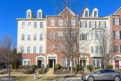 Condos for sale in gaithersburg md. Zillow has 70 homes for sale in Gaithersburg MD. View listing photos, review sales history, and use our detailed real estate filters to find the perfect place. 