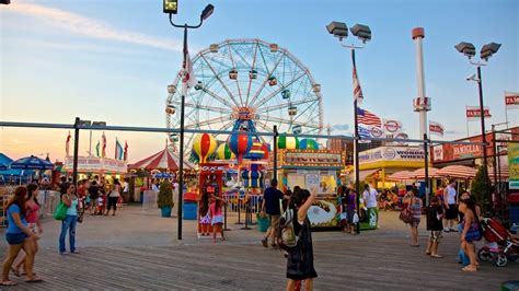 Coney Island, New York Hotels from $89 - Hotel Deals Travelocity