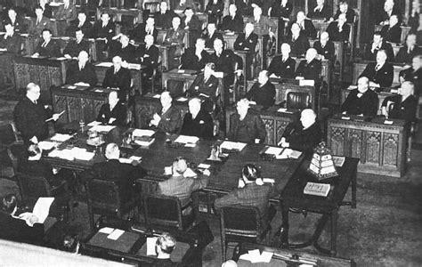 Conférence fédérale provinciale 1957 ottawa, les 25 et 26 novembre 1957. - El nombre de pila, o, el anillo de mandrágora.