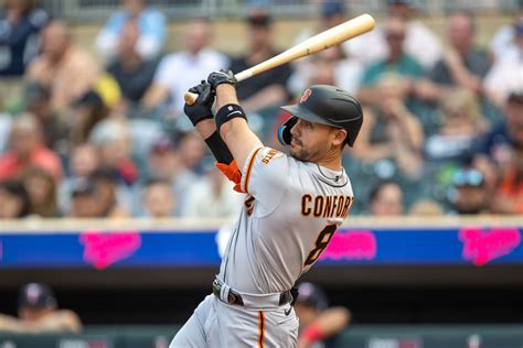 Conforto leads Giants against the Cardinals following 4-hit performance