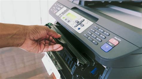 Connect a printer. Just open the document, photo, or web page you want to print. Tap the Share icon and then select the Print option to display a dialogue box. Your default printer may show up in the Printer field ... 