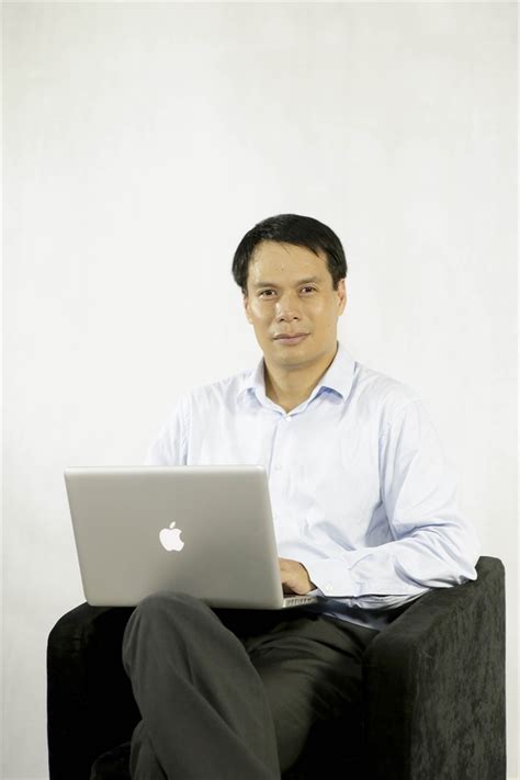 Connor Nguyen Messenger Xuanzhou