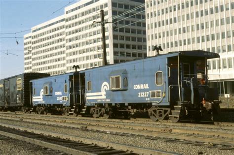 Conrail Cabins & Cabooses : Active Roster