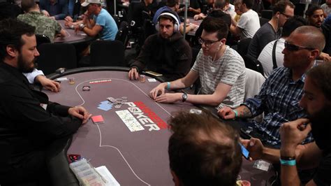 Conseils pour les tournois de poker de casino en direct
