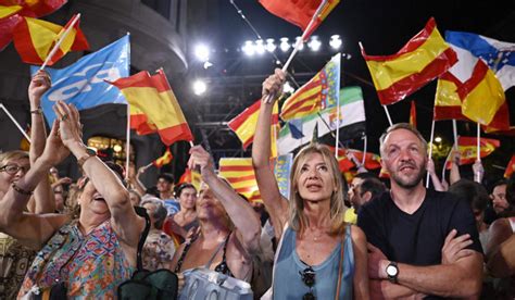 Conservative party poised to win Spain’s election but have less stellar victory than predicted
