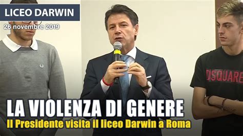 Conte visita il liceo Charles Darwin a Roma - YouTube