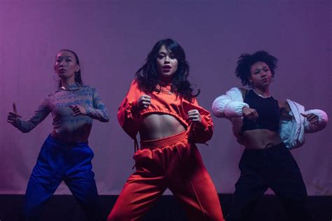 Contemporary dance classes los angeles.  First lesson free.  Here's a list of Los Angel...