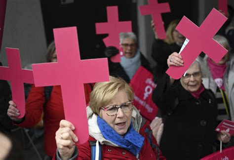 Contentious German church reform assembly opens last meeting