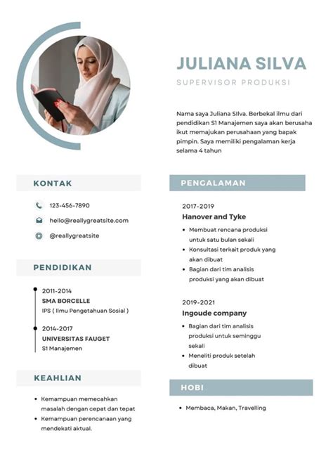 Contoh cv profesional menarik.  Buat CV terbaik dengan template gratis...