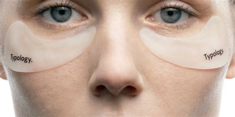 Contour des yeux lissant