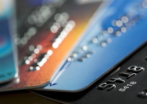 Controls over Credit Card Use - Australian National Audit Office