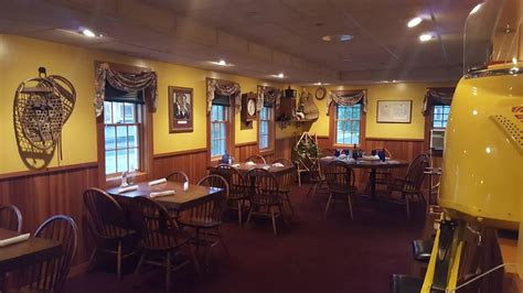Conway nh restaurants. 12 May 2023 ... That area in particular is home to so many of the classic New Hampshire favorites, including Story Land, Diana's Baths, North Conway center, the ... 