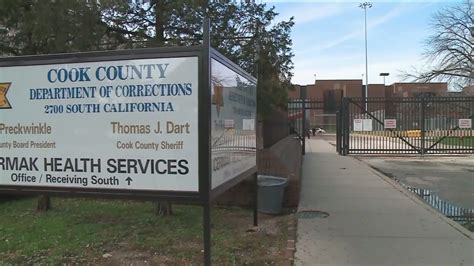 Cook County correctional officer accused of beating inmate with handcuffs over his knuckles
