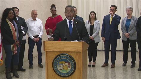 Cook County officials propose resolution focused on food insecurity