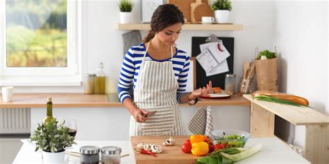 Cooking home. Jul 25, 2022 ... A study from researchers at the University of Washington found that home-cooked dinners were lower in fat, calories, and sugar — but not higher ... 