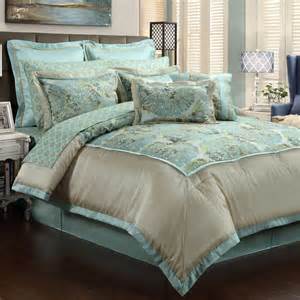Cool bedding. last updated 11 days ago. Best cooling comforter 2024: Jump Menu. (Image credit: Homes & Gardens) 1. The list in brief ↴. 2. Best overall: SlumberCloud Lightweight. 3. Best all-season: Scooms Hungarian Goose Down. 