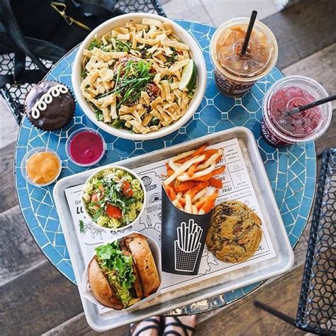 Cool lunch spots. Location: 632 W 19th St, Houston, TX 77008. Phone: (832) 834-7362. 5. Brasil Café. Image credit: Brasil Cafe. Brasil Cafe is a trendy hangout serving coffee, sandwiches, salads, and live music. Brazil, opened its doors in 1992 as Houston’s first specialty coffee shop. 