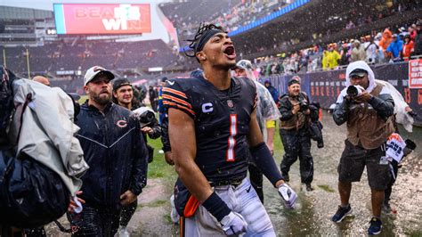 Cool wet Sunday in Chicago, a hot day in Tampa for Sunday's Chicago Bears game