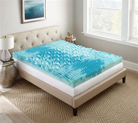 Cooling mattress. The DreamCloud is a 14-inch mattress made of five different layers of support. Both the Nectar and DreamCloud have a medium-firm feel. Both beds feature different types of cooling materials ... 