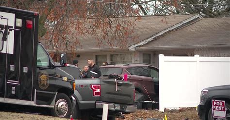 Coon rapids ups. COON RAPIDS, Minn. — A 37-year-old Fridley man was allegedly dressed as a UPS worker before fatally shooting three people inside a Coon Rapids home last week. Alonzo Mingo was charged on Monday ... 
