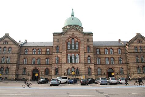 Introduction to the University of Copenhagen with presentations of research, education and history, relevant information about the University's organisation and campus, plus facts, figures and contact information. . 