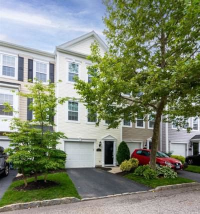 Copper Beech Village, Patchogue Condos - BEX Realty