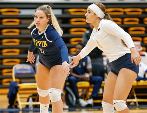 Coppin st athletics. Growing up with five siblings helped TaKenya Stafford, a sophomore outside hitter for Coppin State volleyball, get accustomed to large crowds. There was rarely a dull moment — or maybe even some ... 