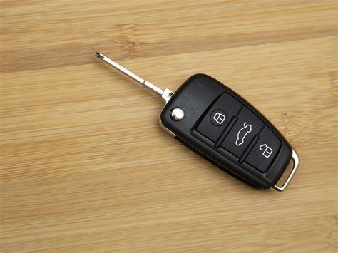Copy car key. Mar 3, 2023 ... Transponder key. A computer chip-based ignition key that relies on a wireless connection to your car costs $200-$250 to replace. Smart key. A ... 