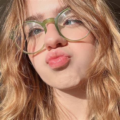 Cora Rossi Porn