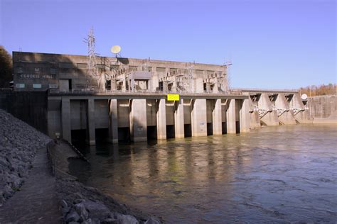 This work, Communities celebrate Cordell Hull Dam's 50th Anniversary [Image 17 of 17], by Leon Roberts, identified by DVIDS, must comply with the restrictions shown on https://www.dvidshub.net .... 
