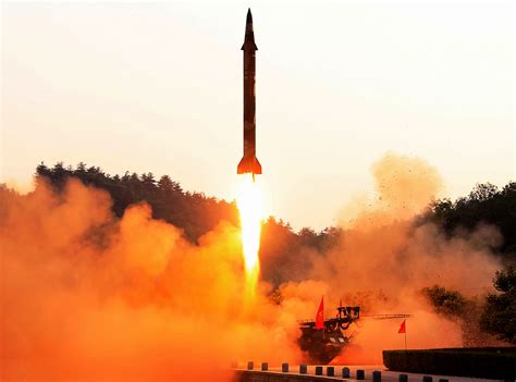 Corea del Norte amenaza a EEUU y lanza otro misil balístico intercontinental