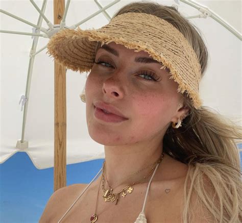 Corinnakopf onlyfans. Mar 8, 2024 · Corinna Kopf earns over $2 million per month from her OnlyFans account, on the best months. On July 1, 2022, David Dobrik uploaded a short clip to TikTok that racked up over 1 million views just ... 
