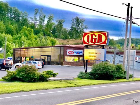 Cornerstone iga daniels wv. Cornerstone IGA is a local family owned and operated grocery store. Fresh meats and hot deli.... 2122 Ritter Drive, Daniels, WV 25832 