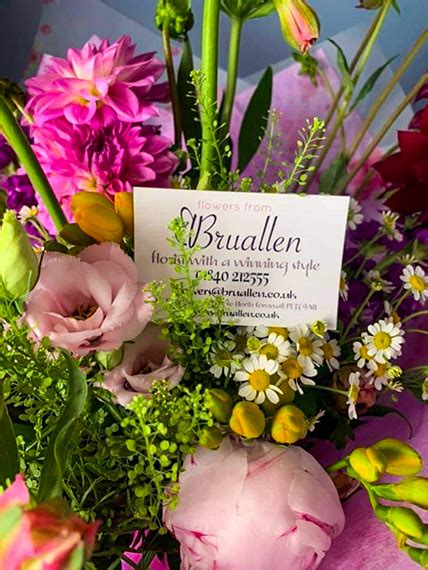 Cornwall Flower Delivery Florist in Cornwall Send Flowers to ...