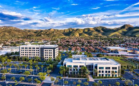 Corona california. Feedback. Corona is a vibrant, culturally diverse community located in the heart of Southern California at the junction of the 91 and 15 freeways with a population of over 160,000 … 