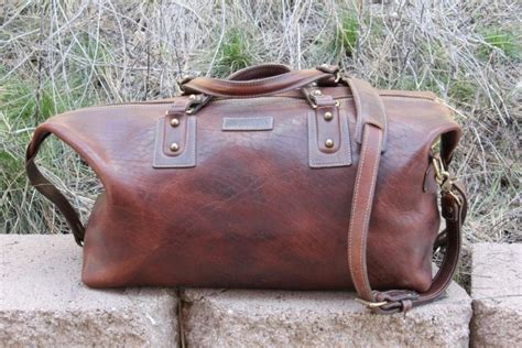 Coronado leather. Coronado Leather offers a line of leather goods: shop our collection of American Bison, Vegetable Tanned Dublin, Horween, Shell Cordovan, and other premium … 