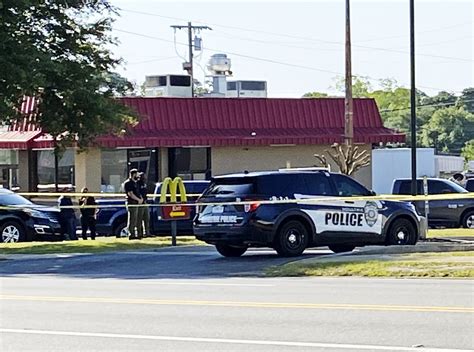 Coroner: 4 dead in killings in south Georgia town
