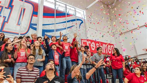 Corpus Christi Incarnate Word Academy adds football to athletics