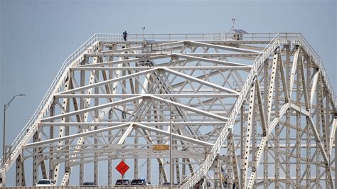 Corpus christi harbor bridge jumper. CORPUS CHRISTI, Texas — The Texas Department of Transportation has suspended construction work on the new Harbor Bridge Project, according to a press release from TxDOT. 