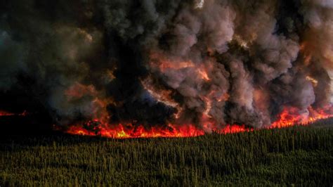 Correction: Canada-Wildfires story