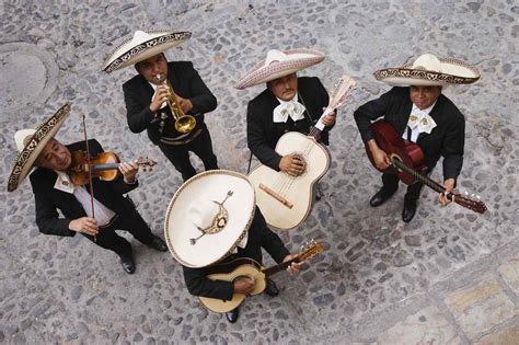 "Musica y cuernos de chivo" Documental del corrido Mexic