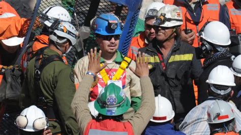 Corte Suprema de Chile ordena al Estado indemnizar a 31 mineros que quedaron atrapados hace 13 años