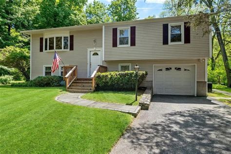 Cortlandt manor funeral homes. .  ...