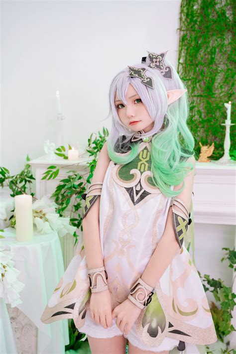 Nekokoyoshi is a cosplayer who shares various cosplay characters from games, anime, movies and more. . Cosplaytele