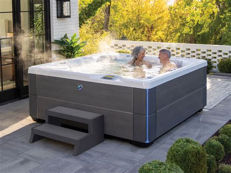Cost of a jacuzzi. Hot tub costs can differ based on climate, model, and usage, but typical monthly electrical costs are in the $10 to $20 range. Plus, when you buy a hot tub that uses quality materials and the latest technology, you’ll save on maintenance, energy costs, and the expense of replacing costly salt water hot tub systems in the long run. 