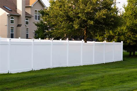 Cost: Vinyl fences can cost between $8,000 and $20,000 per acre, making them a more expensive option.. 