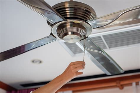Cost to install ceiling fan. The average ceiling fan repair costs $140, typically ranging between $88 and $197. If your ceiling fan requires a simple repair, such as a blade adjustment, lubrication, or new pull chain, you could pay as little as $50. On the other hand, more complex issues tend to be expensive. For example, replacing a capacitor or motor can cost $350 or more. 