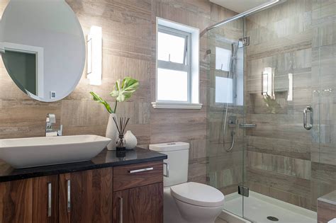 Cost to redo small bathroom. When it comes to home renovations, one area that often gets overlooked is the bathroom. However, for those with small bathrooms, renovating this space can be a game-changer in term... 